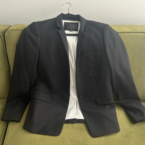Black blazer - Picture 1 of 3